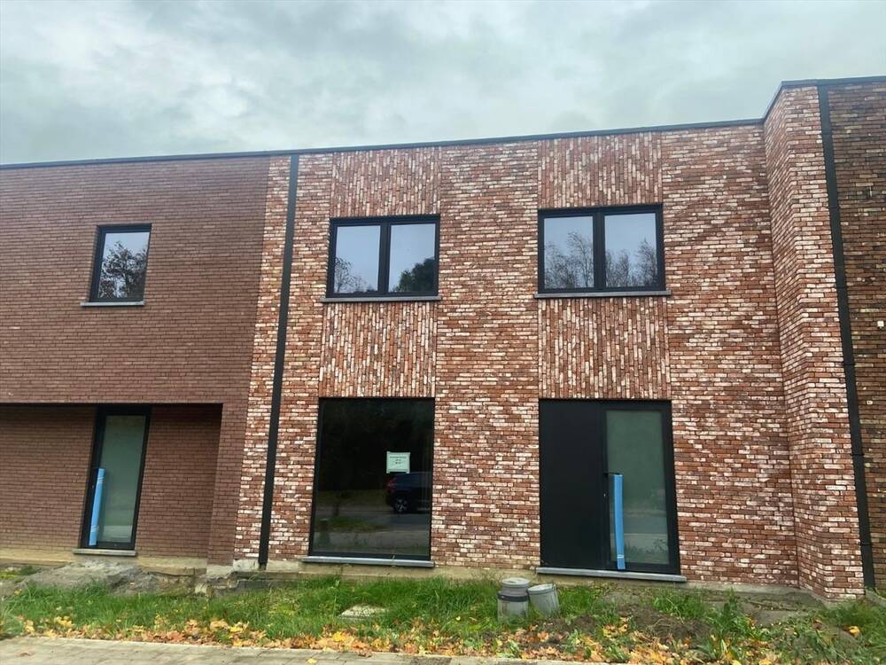 Huis te  in Kortrijk 8500 0.00€ 3 slaapkamers 148.00m² - Zoekertje 288204