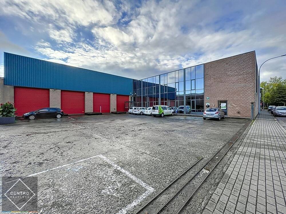 Handelszaak te  huur in Roeselare 8800 0.00€  slaapkamers 4139.00m² - Zoekertje 288538