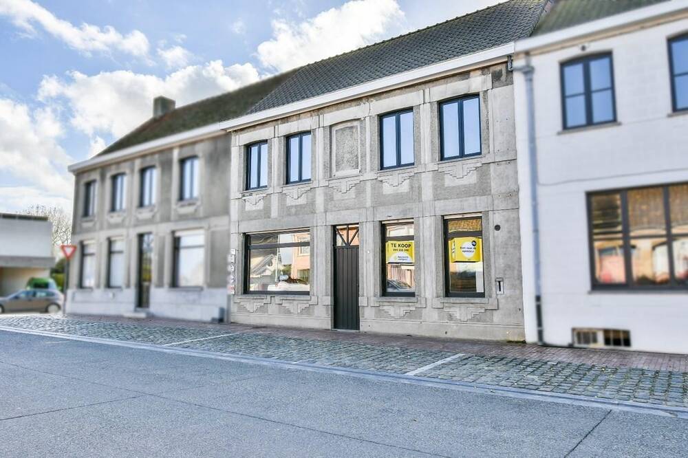 Huis te  koop in Kortemark 8610 225000.00€ 3 slaapkamers 207.00m² - Zoekertje 288854