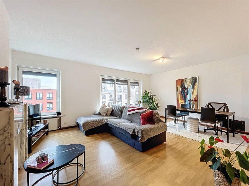 Appartement te  huur in Kortrijk 8500 725.00€ 2 slaapkamers 93.00m² - Zoekertje 288986