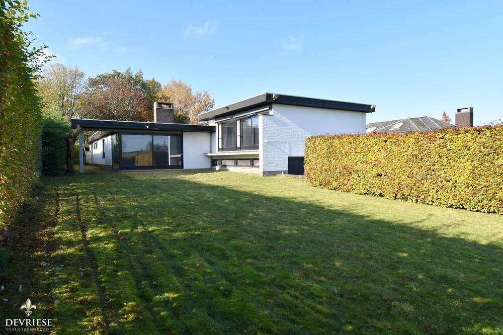 Huis te  koop in Aalbeke 8511 540000.00€ 3 slaapkamers 266.00m² - Zoekertje 289087