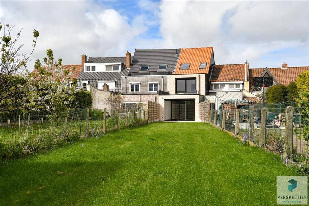 Huis te  koop in Sint-Andries 8200 440000.00€ 3 slaapkamers m² - Zoekertje 289156