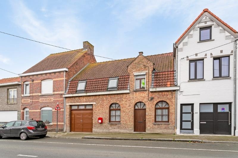 Huis te  koop in Moorslede 8890 179000.00€ 4 slaapkamers 283.00m² - Zoekertje 290139