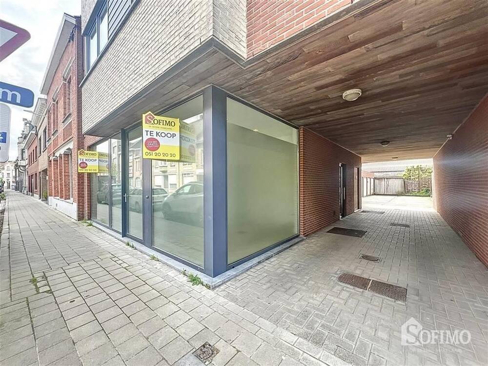 Handelszaak te  koop in Staden 8840 129000.00€  slaapkamers 73.00m² - Zoekertje 289541