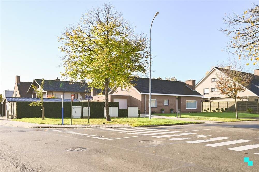 Huis te  koop in Izegem 8870 360000.00€ 4 slaapkamers 202.00m² - Zoekertje 289632