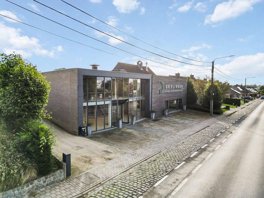 Handelszaak te  koop in Zwevegem 8550 0.00€ 4 slaapkamers 297.00m² - Zoekertje 291795