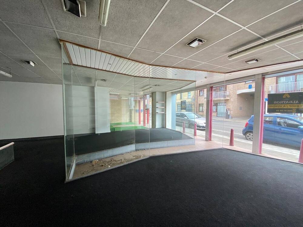 Handelszaak te  koop in De Panne 8660 189000.00€  slaapkamers 317.00m² - Zoekertje 291507