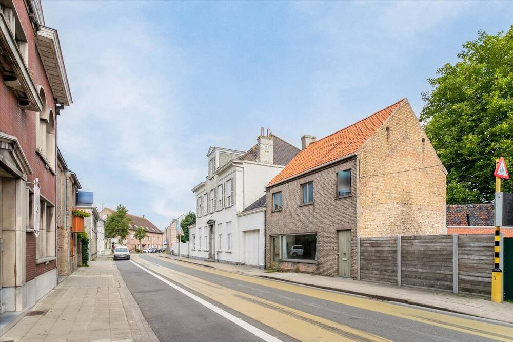 Huis te  koop in Eernegem 8480 105000.00€ 3 slaapkamers 162.00m² - Zoekertje 291831