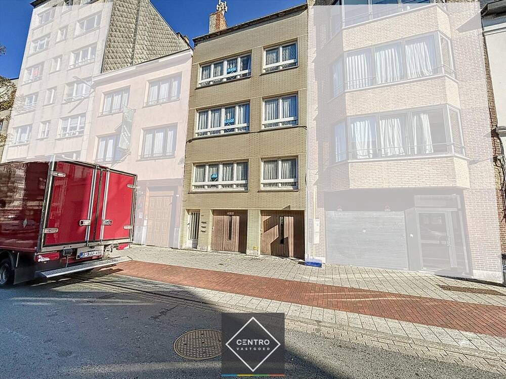 Appartementsgebouw te  koop in Oostende 8400 299900.00€ 5 slaapkamers 220.00m² - Zoekertje 291575