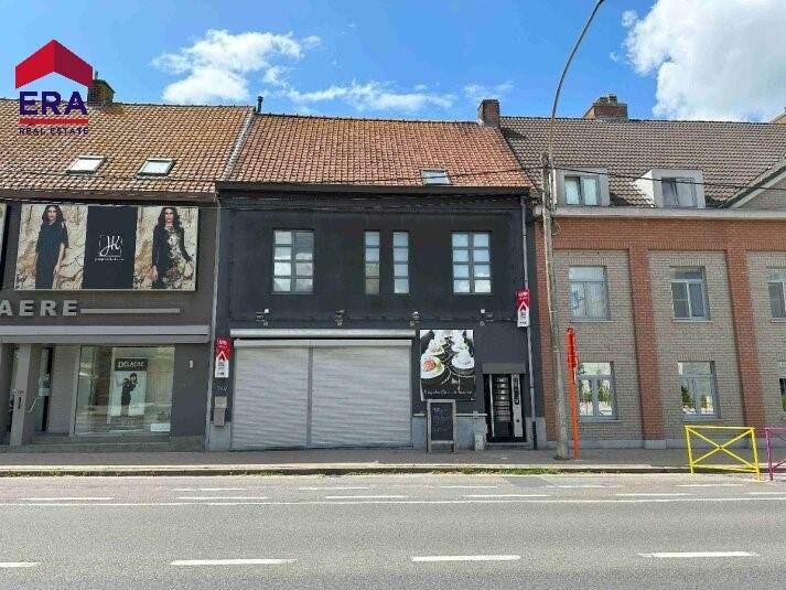 Handelszaak te  koop in Roeselare 8800 225000.00€ 2 slaapkamers 250.00m² - Zoekertje 290558