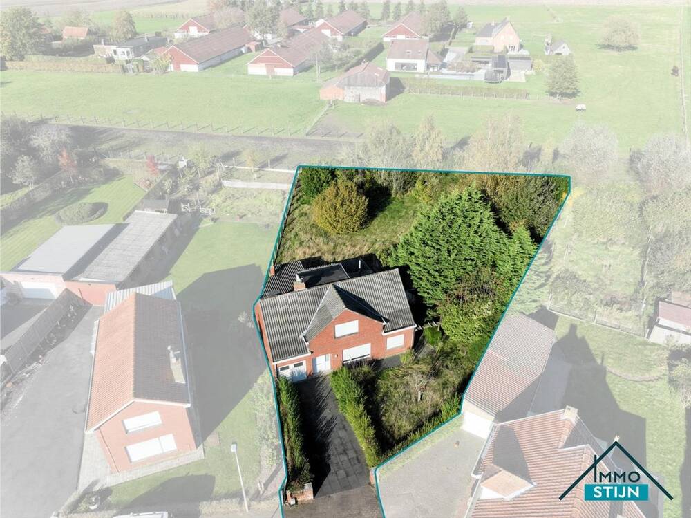 Huis te  koop in Veldegem 8210 305000.00€ 5 slaapkamers 120.00m² - Zoekertje 292530