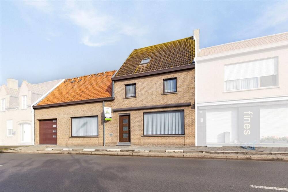 Appartementsgebouw te  koop in Diksmuide 8600 329000.00€ 4 slaapkamers 233.00m² - Zoekertje 292877