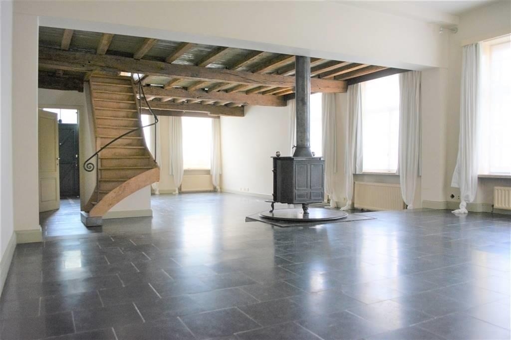 Huis te  huur in Brugge 8000 1500.00€ 4 slaapkamers m² - Zoekertje 294240