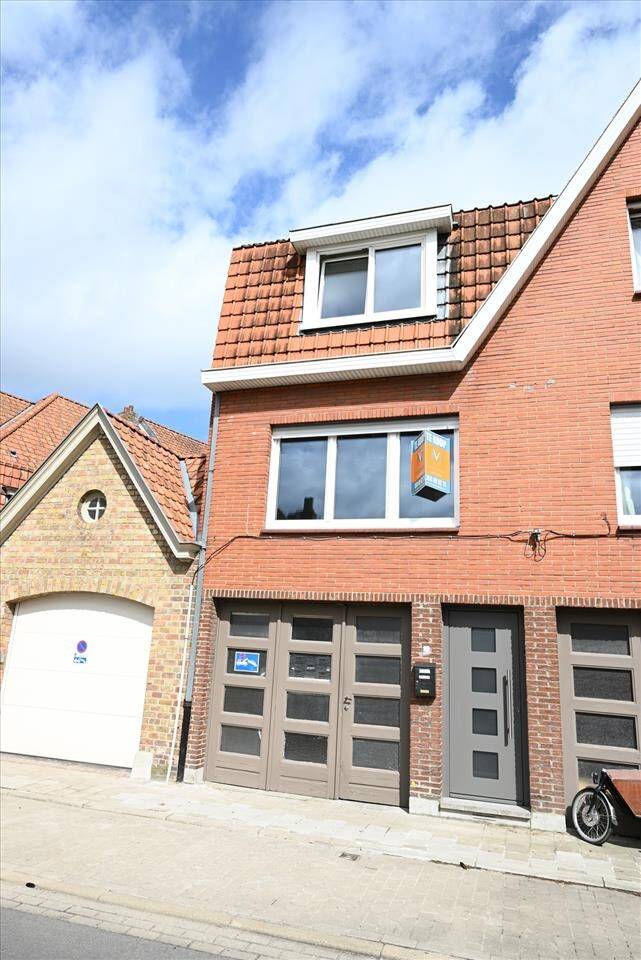 Huis te  koop in Sint-Kruis 8310 265000.00€ 2 slaapkamers 110.00m² - Zoekertje 294480