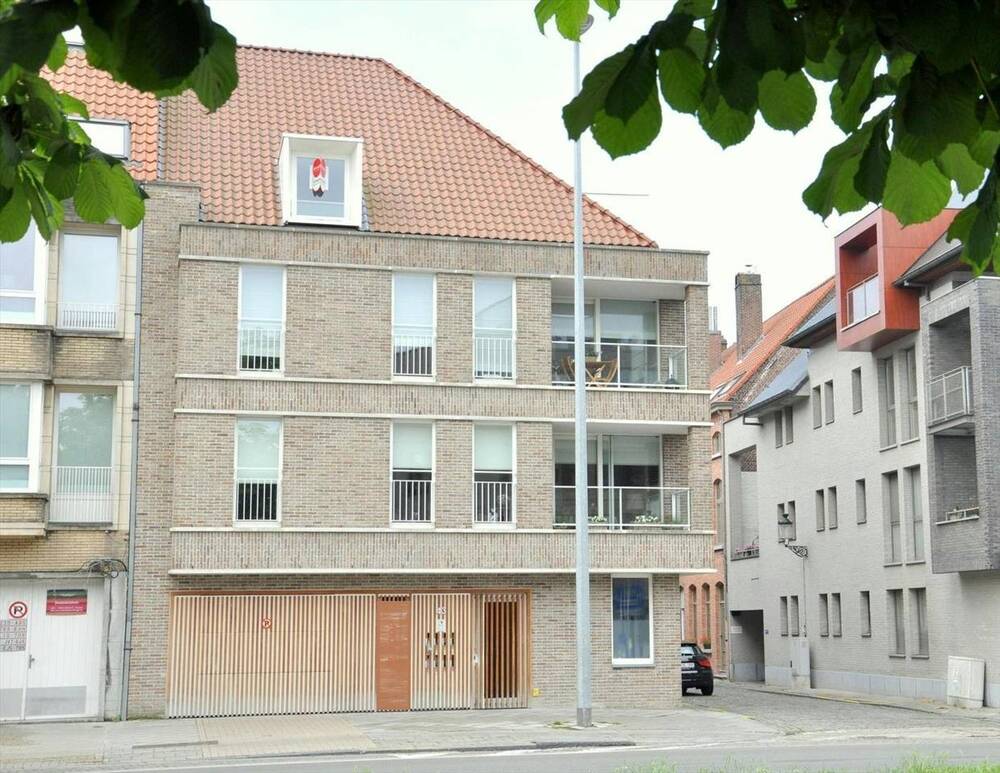 Appartement te  huur in Brugge 8000 1250.00€ 2 slaapkamers 0.00m² - Zoekertje 295275