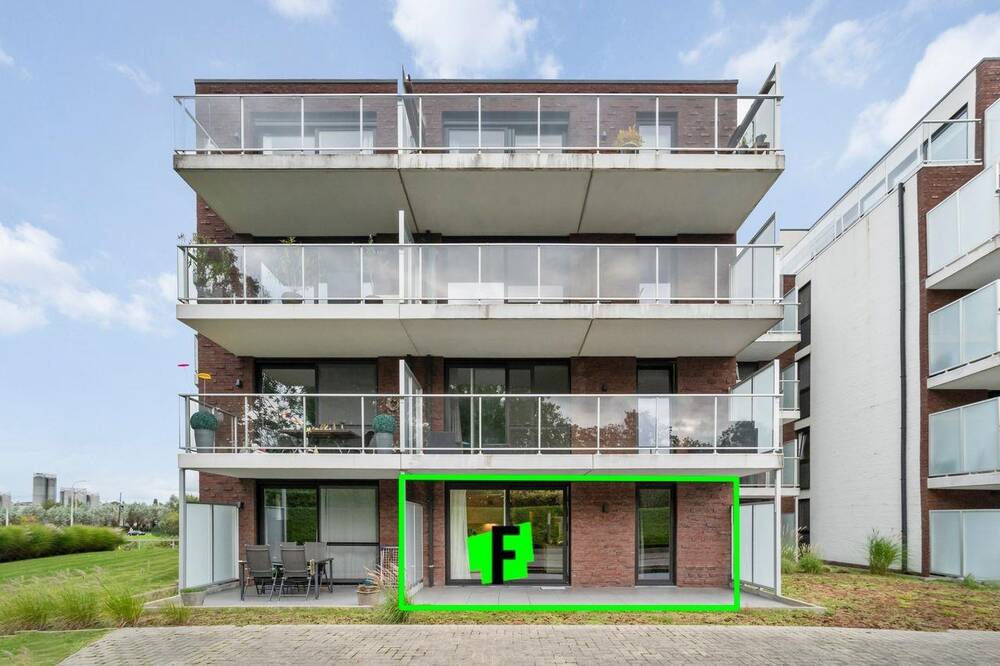 Appartement te  koop in Ieper 8900 290000.00€ 2 slaapkamers 80.00m² - Zoekertje 296539