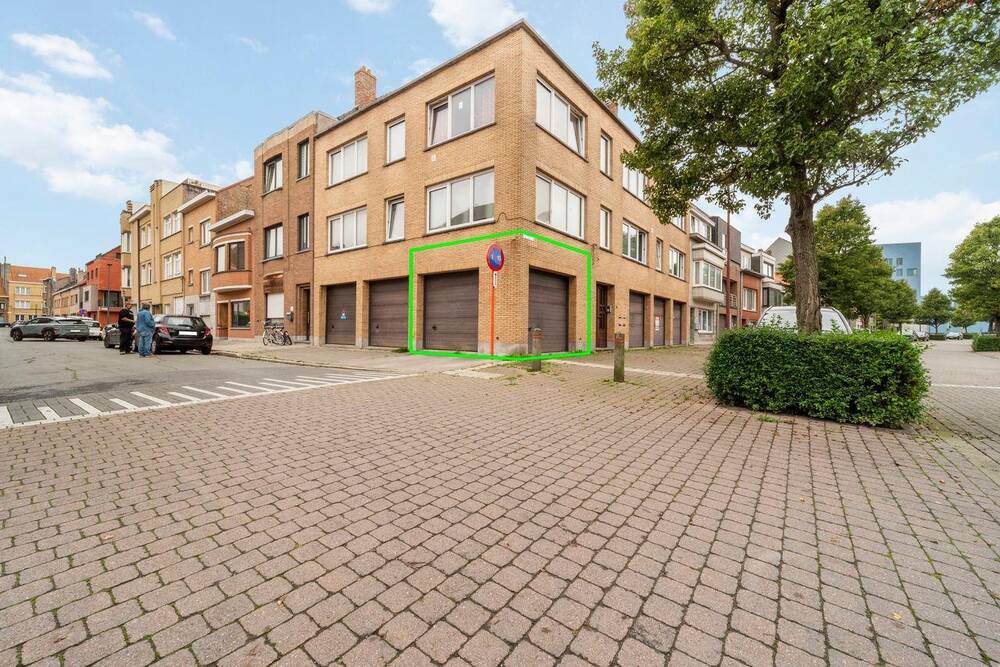 Parking & garage te  koop in Oostende 8400 30000.00€  slaapkamers 0.00m² - Zoekertje 296200