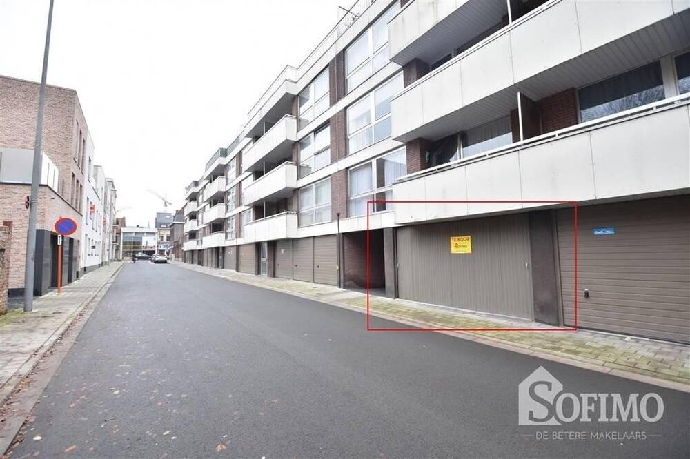 Parking & garage te  huur in Roeselare 8800 89.00€  slaapkamers m² - Zoekertje 297672