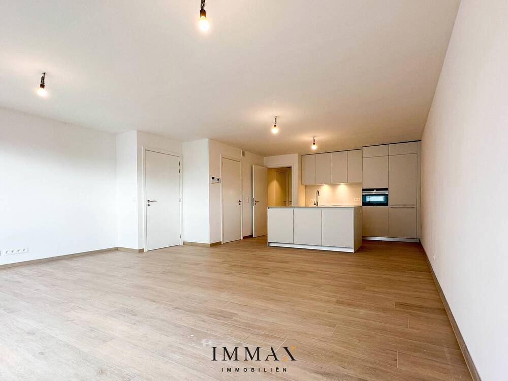 Appartement te  huur in Assebroek 8310 915.00€ 2 slaapkamers 89.00m² - Zoekertje 297488