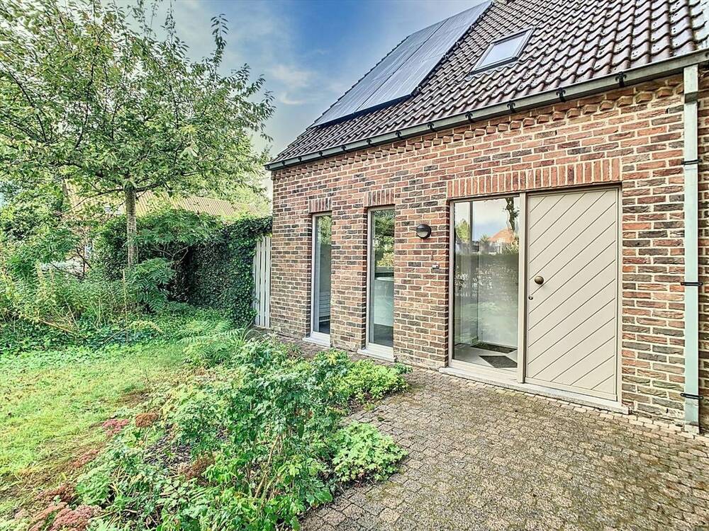 Huis te  huur in Assebroek 8310 1300.00€ 4 slaapkamers 0.00m² - Zoekertje 297863