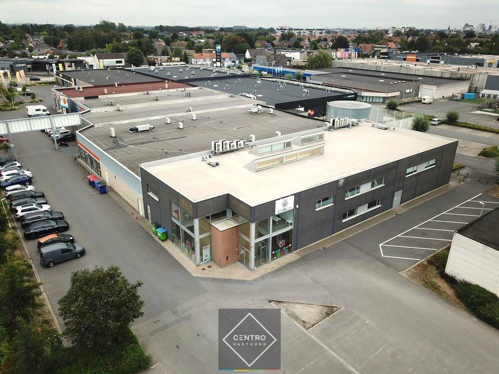 Handelszaak te  koop in Roeselare 8800 0.00€  slaapkamers 1180.00m² - Zoekertje 297465