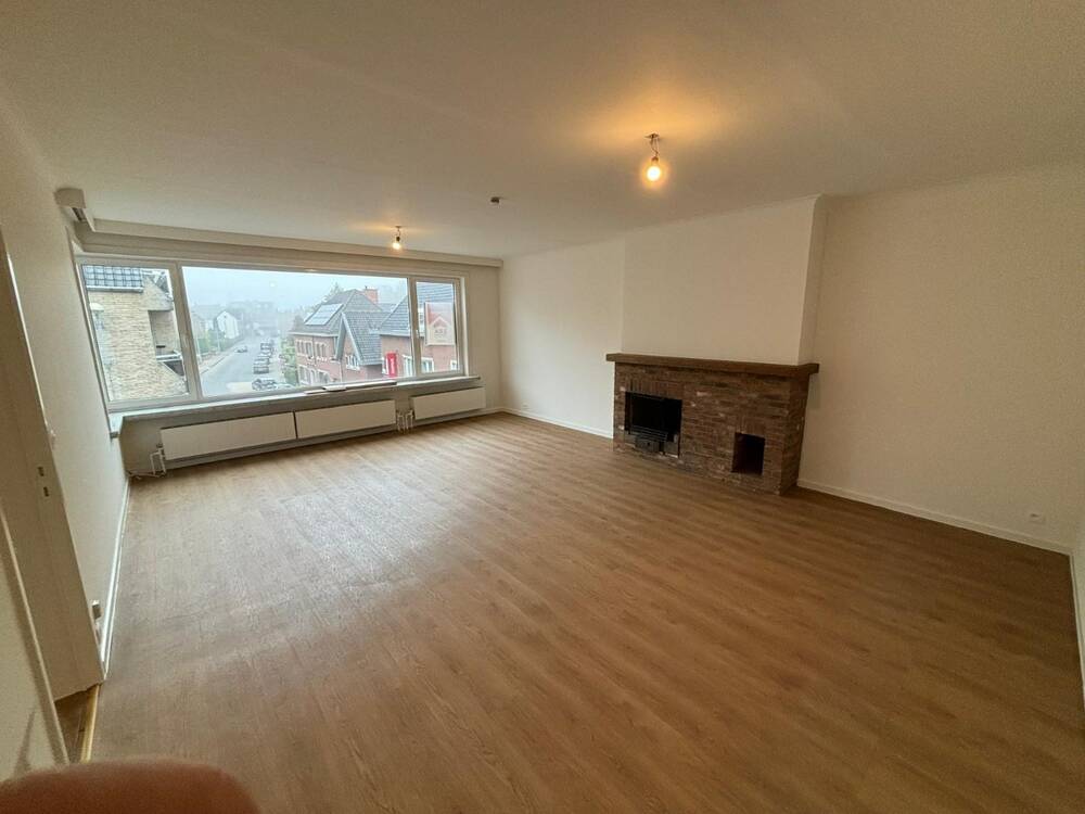 Appartement te  huur in Roeselare 8800 750.00€ 2 slaapkamers 104.00m² - Zoekertje 298660