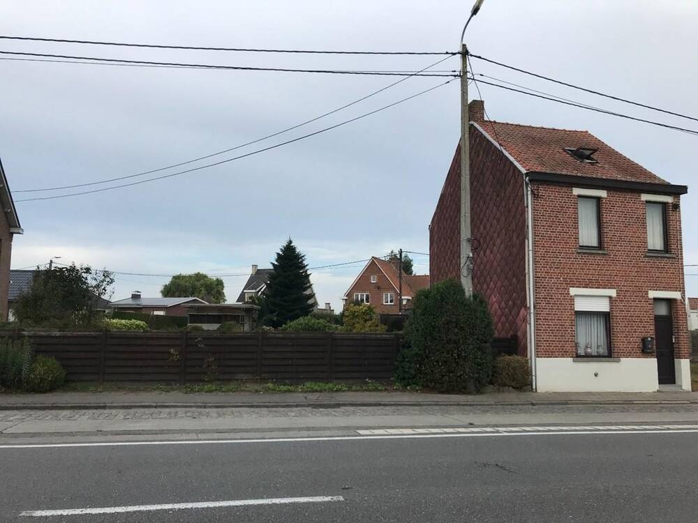 Huis te  koop in Avelgem 8580 110000.00€ 3 slaapkamers m² - Zoekertje 297690