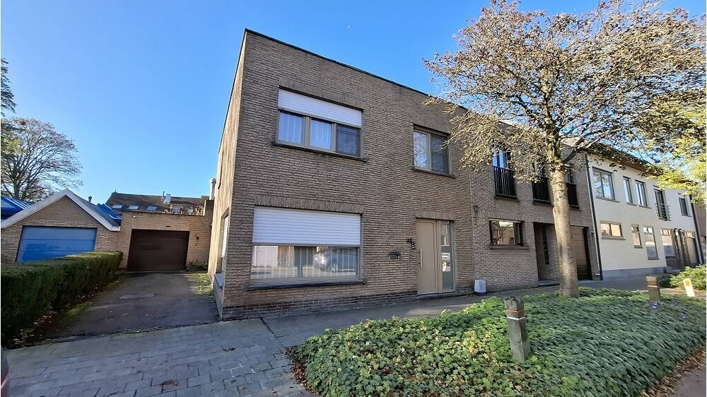 Huis te  koop in Assebroek 8310 450000.00€ 3 slaapkamers 131.00m² - Zoekertje 299672