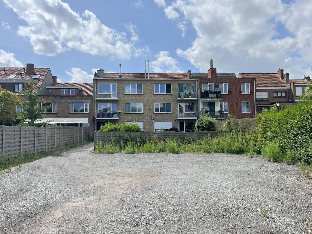 Huis te  koop in Sint-Kruis 8310 975000.00€ 10 slaapkamers 465.00m² - Zoekertje 299542