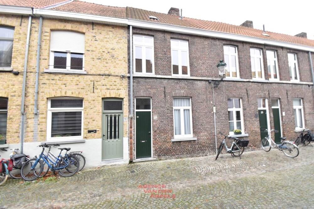 Huis te  huur in Brugge 8000 795.00€ 2 slaapkamers m² - Zoekertje 299204