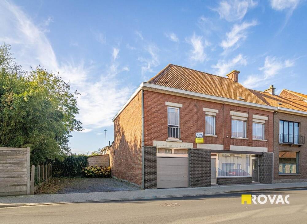 Huis te  koop in Ledegem 8880 285000.00€ 4 slaapkamers 339.00m² - Zoekertje 299202