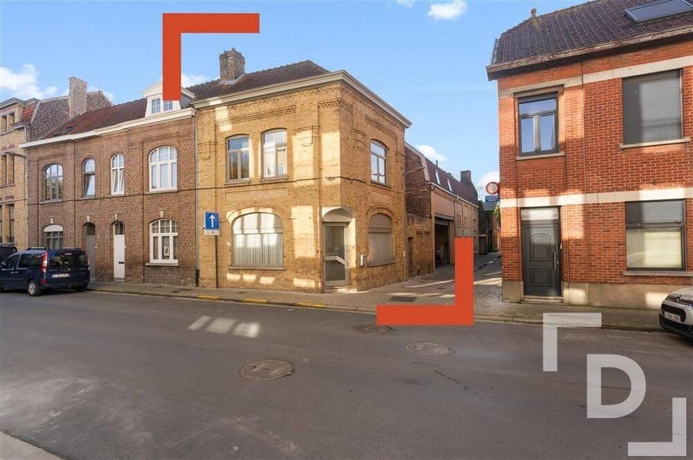 Huis te  koop in Ieper 8900 205000.00€ 2 slaapkamers 168.00m² - Zoekertje 299436