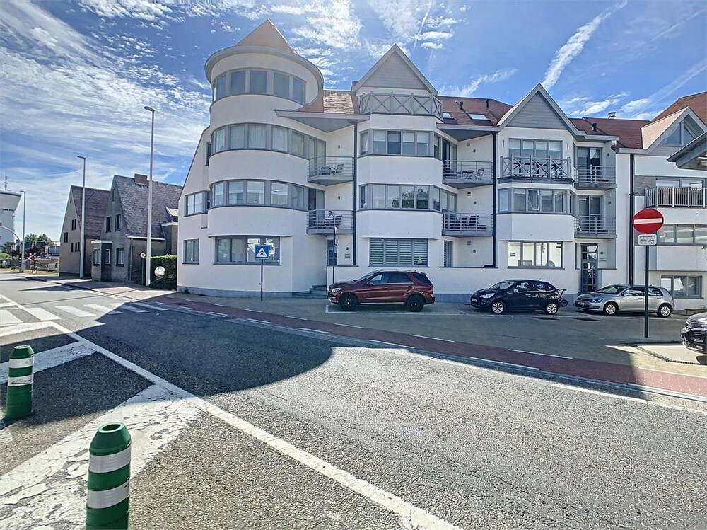 Parking & garage te  huur in Heist-aan-Zee 8301 120.00€  slaapkamers m² - Zoekertje 300739