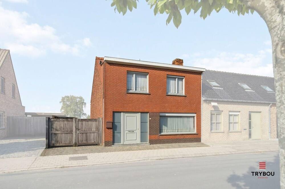 Huis te  koop in Langemark-Poelkapelle 8920 235000.00€ 3 slaapkamers 131.00m² - Zoekertje 300264