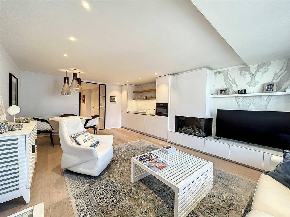 Appartement te  koop in Knokke 8300 695000.00€ 2 slaapkamers 75.00m² - Zoekertje 300371