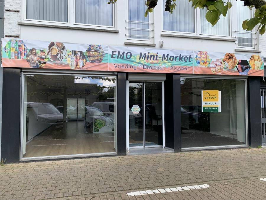 Handelszaak te  huur in Torhout 8820 995.00€  slaapkamers m² - Zoekertje 300679