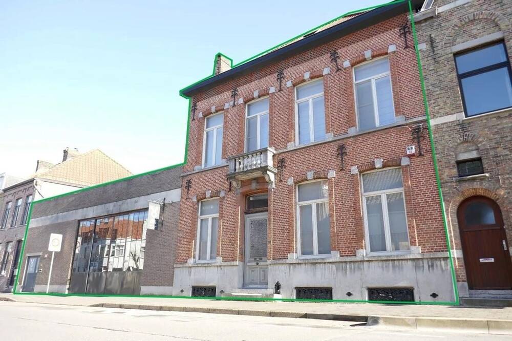 Handelszaak te  koop in Brugge 8000 1250000.00€  slaapkamers 306.00m² - Zoekertje 300538