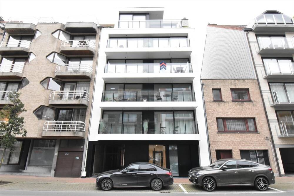 Appartement te  huur in Knokke 8300 1100.00€ 2 slaapkamers 70.00m² - Zoekertje 300011