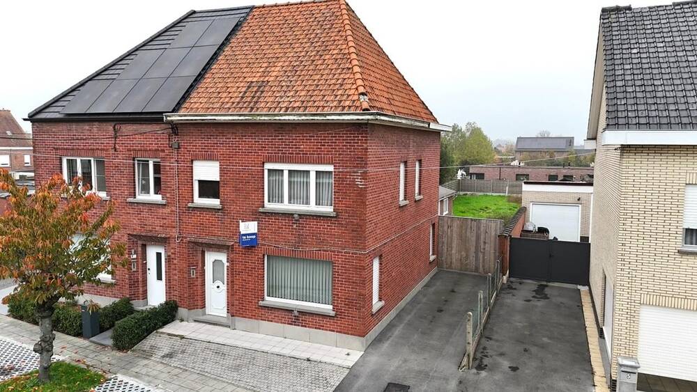 Huis te  koop in Sint-Eloois-Winkel 8880 215000.00€ 3 slaapkamers 163.00m² - Zoekertje 300926