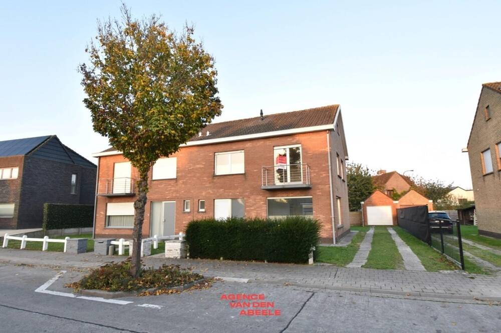 Huis te  huur in Assebroek 8310 1000.00€ 3 slaapkamers 144.00m² - Zoekertje 300863