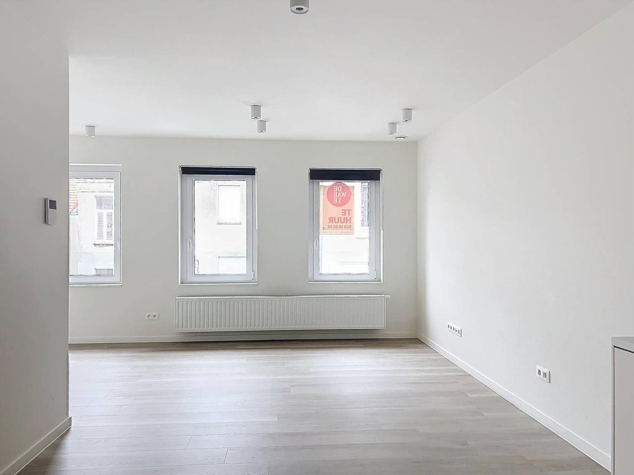 Appartement te  huur in Oostende 8400 800.00€ 2 slaapkamers 0.00m² - Zoekertje 300681