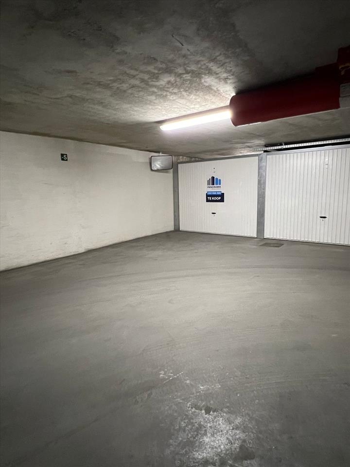 Parking & garage te  koop in Knokke-Heist 8300 80000.00€  slaapkamers m² - Zoekertje 301410