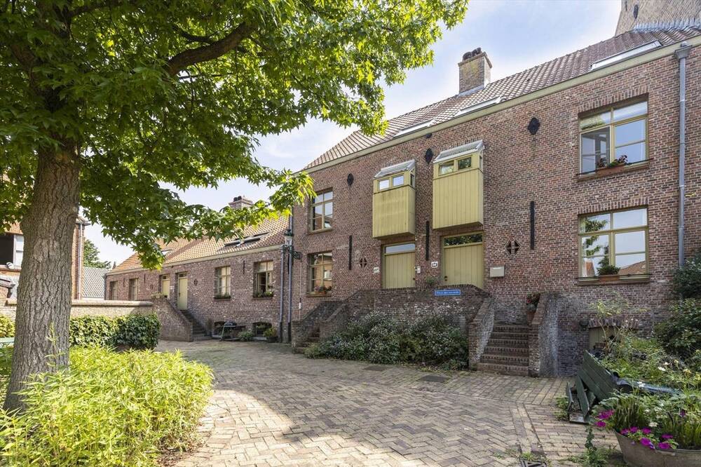 Huis te  huur in Brugge 8000 1250.00€ 3 slaapkamers 135.00m² - Zoekertje 303172