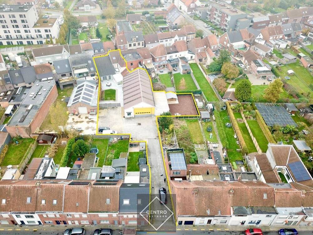 Handelszaak te  koop in Kuurne 8520 0.00€ 5 slaapkamers 778.00m² - Zoekertje 304680