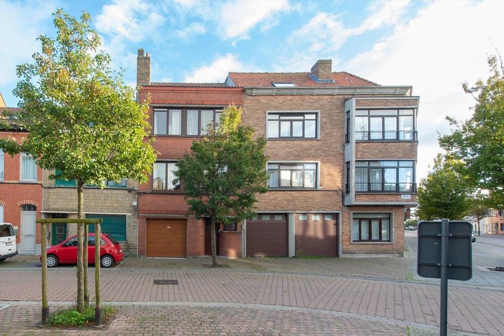 Huis te  koop in Oostende 8400 220000.00€ 4 slaapkamers 255.00m² - Zoekertje 304639