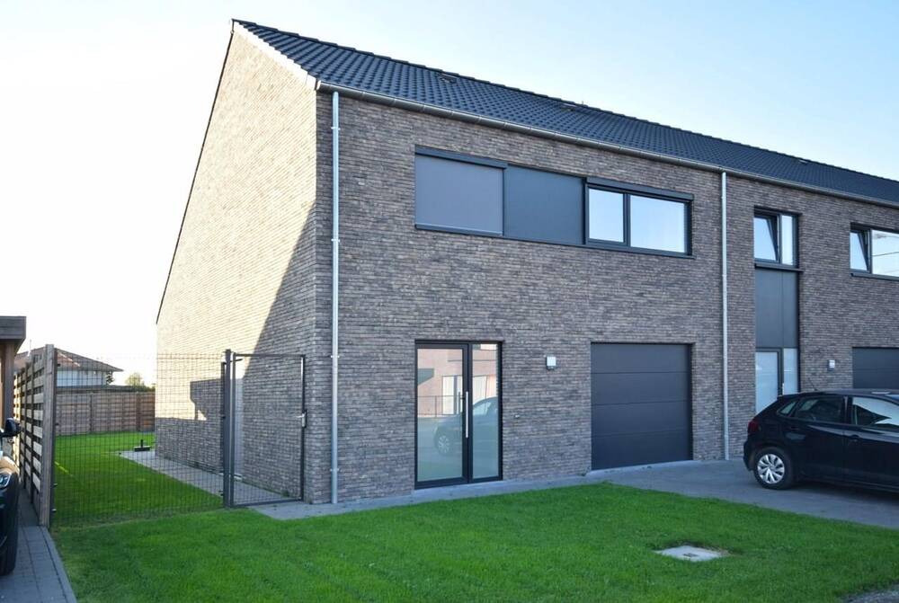 Huis te  huur in Roeselare 8800 1050.00€ 3 slaapkamers 145.00m² - Zoekertje 303868