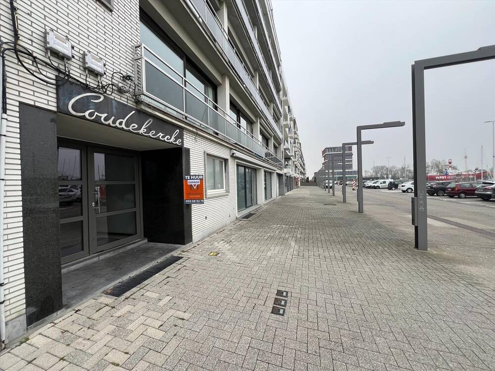 Parking & garage te  huur in Zeebrugge 8380 100.00€  slaapkamers m² - Zoekertje 304607