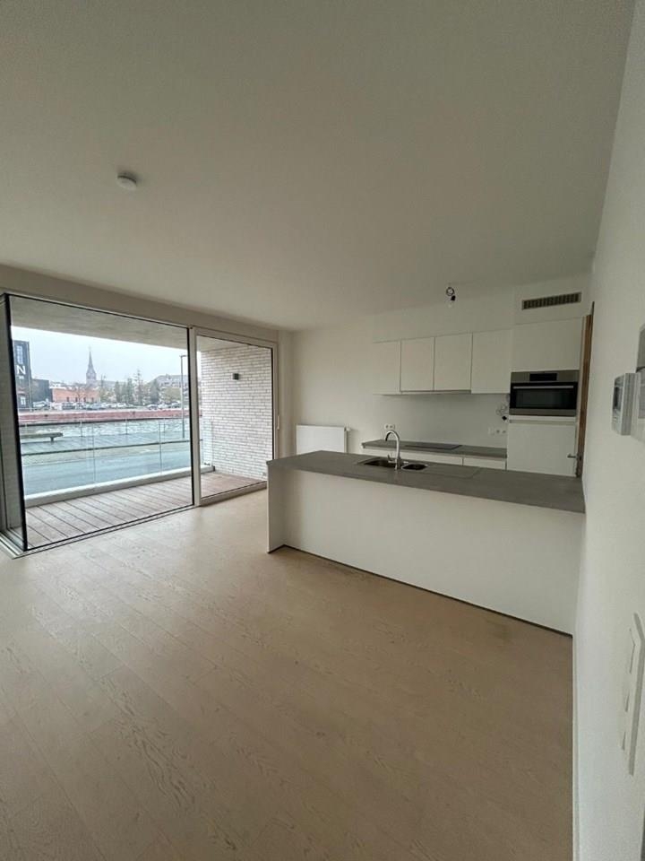 Appartement te  huur in Kortrijk 8500 885.00€ 2 slaapkamers 93.00m² - Zoekertje 304615