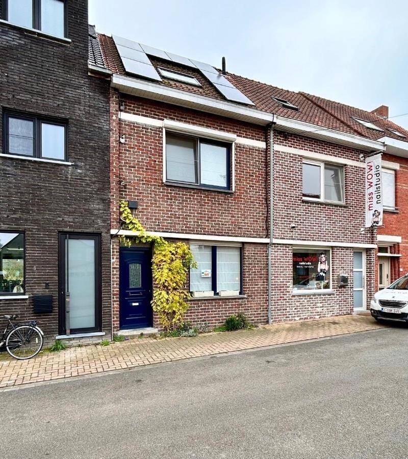 Huis te  koop in Tielt 8700 255000.00€ 3 slaapkamers 140.00m² - Zoekertje 303759