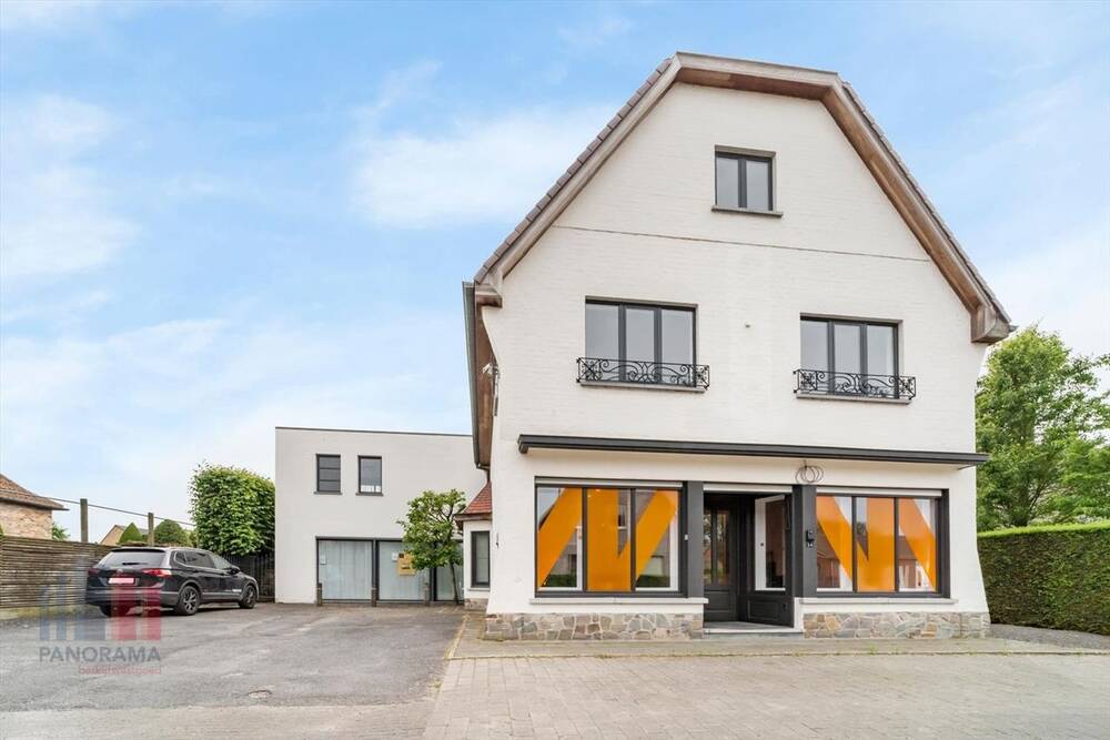 Handelszaak te  koop in Oostkamp 8020 1050000.00€  slaapkamers m² - Zoekertje 304872